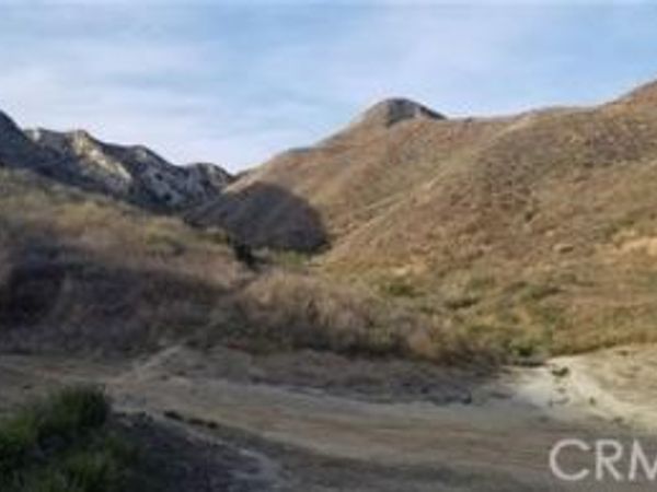 26 Chivo, Simi Valley, CA 93063