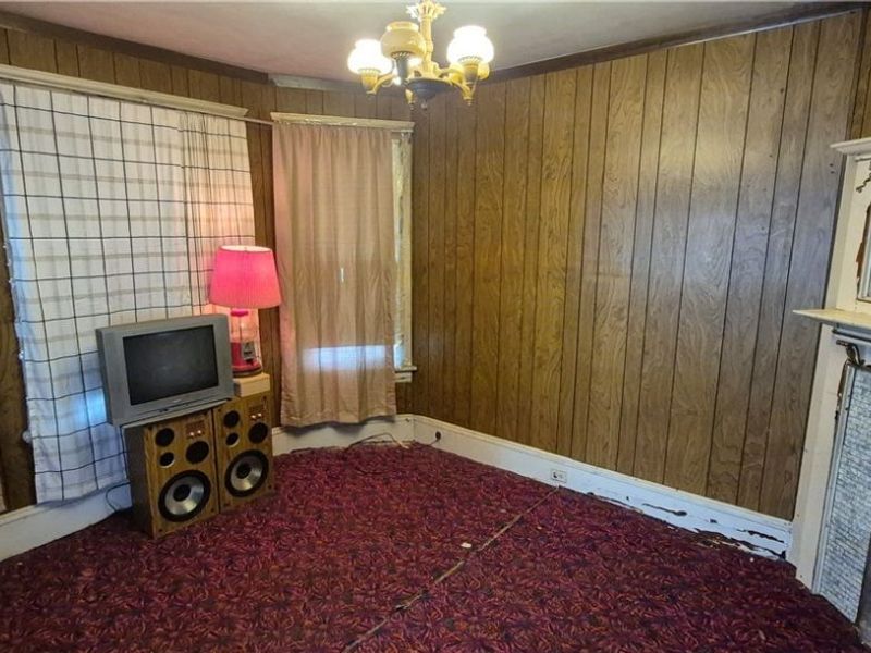 2201 E 36th Street, Cleveland, OH 44115 Photo 19