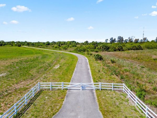 3060 Gator Pond Lane, Loxahatchee, FL 33470