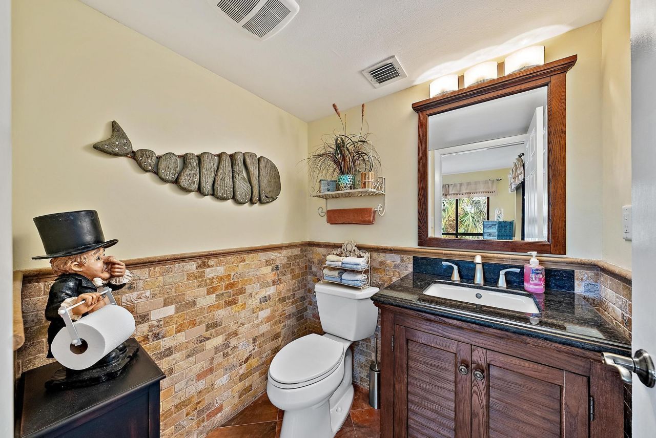 533 Oak Harbour Drive, Unit 533, Juno Beach, FL 33408 Photo