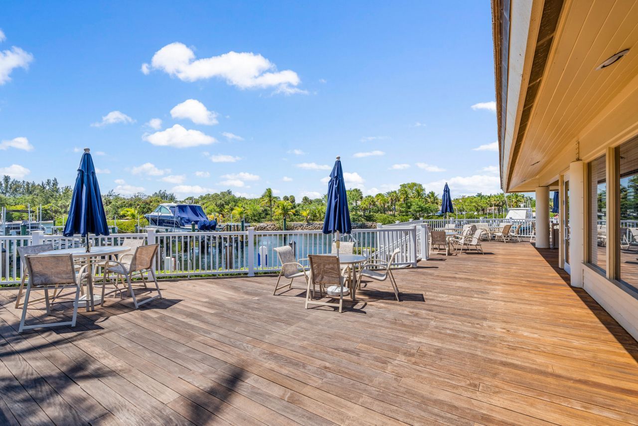 533 Oak Harbour Drive, Unit 533, Juno Beach, FL 33408 Photo