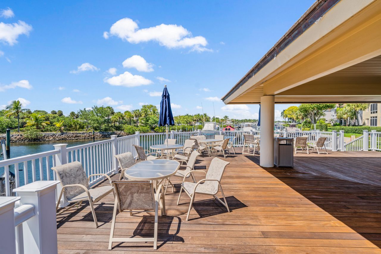 533 Oak Harbour Drive, Unit 533, Juno Beach, FL 33408 Photo