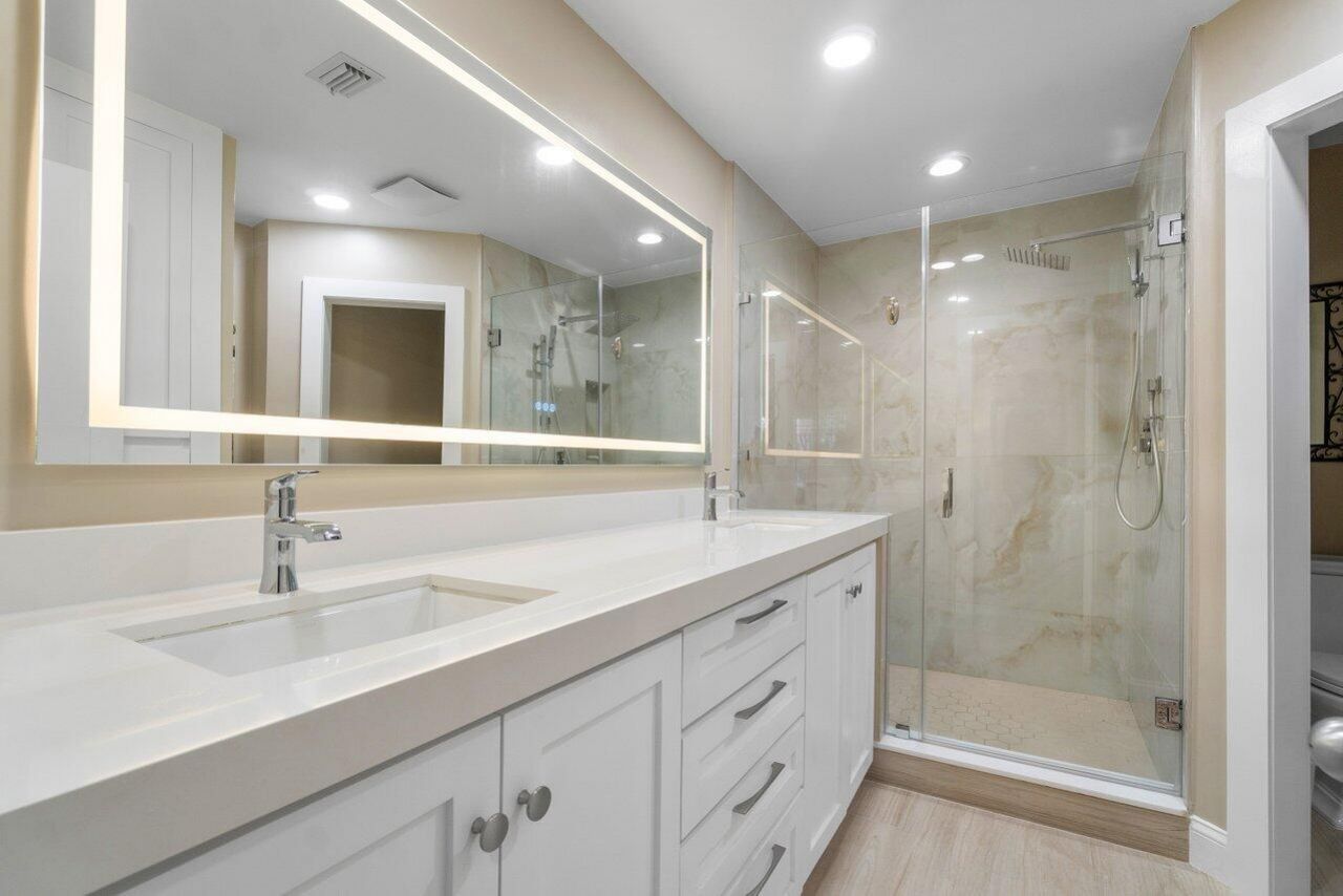 120 Inlet Way, Unit 204, Palm Beach Shores, FL 33404 Photo