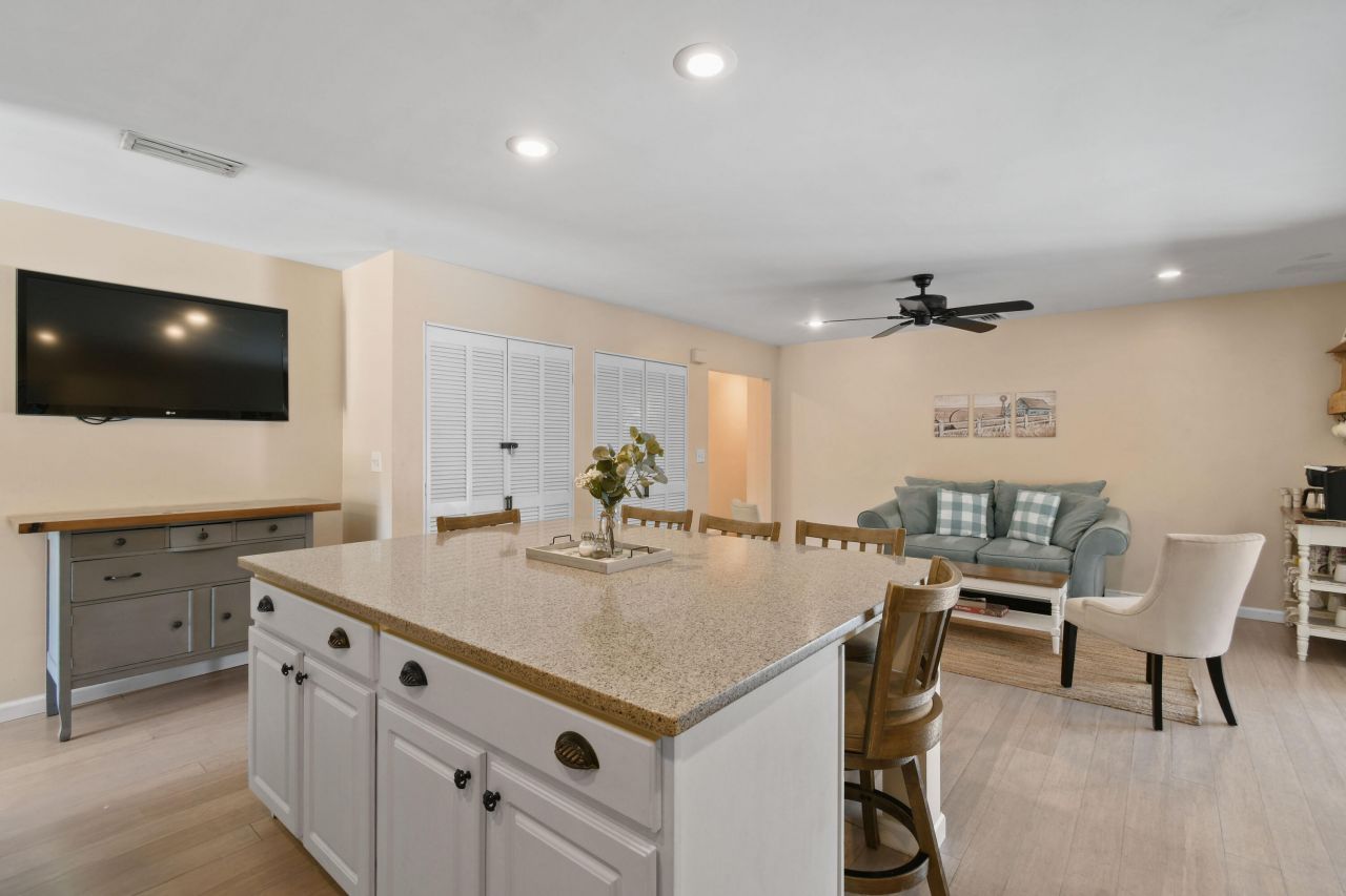 15739 N 75th Way N, Palm Beach Gardens, FL 33418 Photo