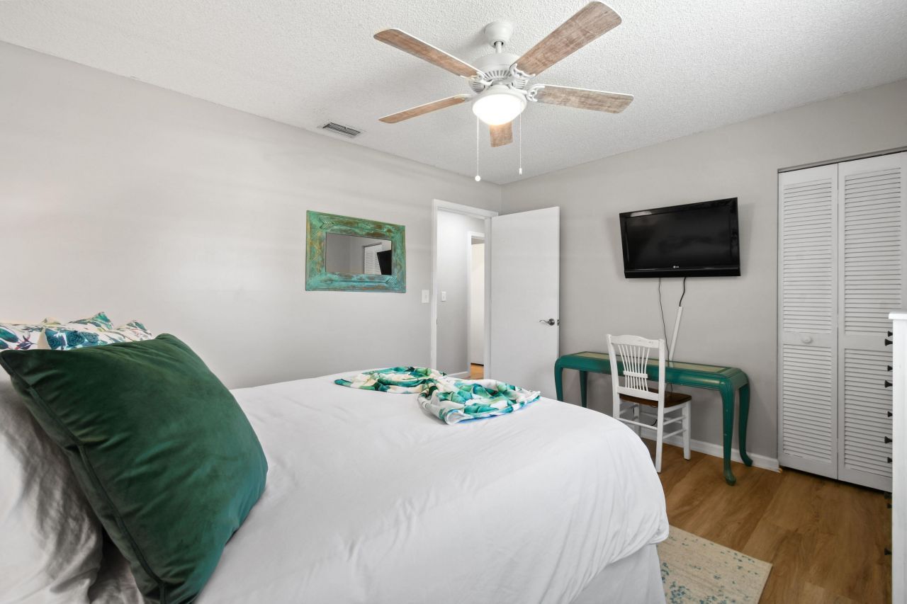 15739 N 75th Way N, Palm Beach Gardens, FL 33418 Photo