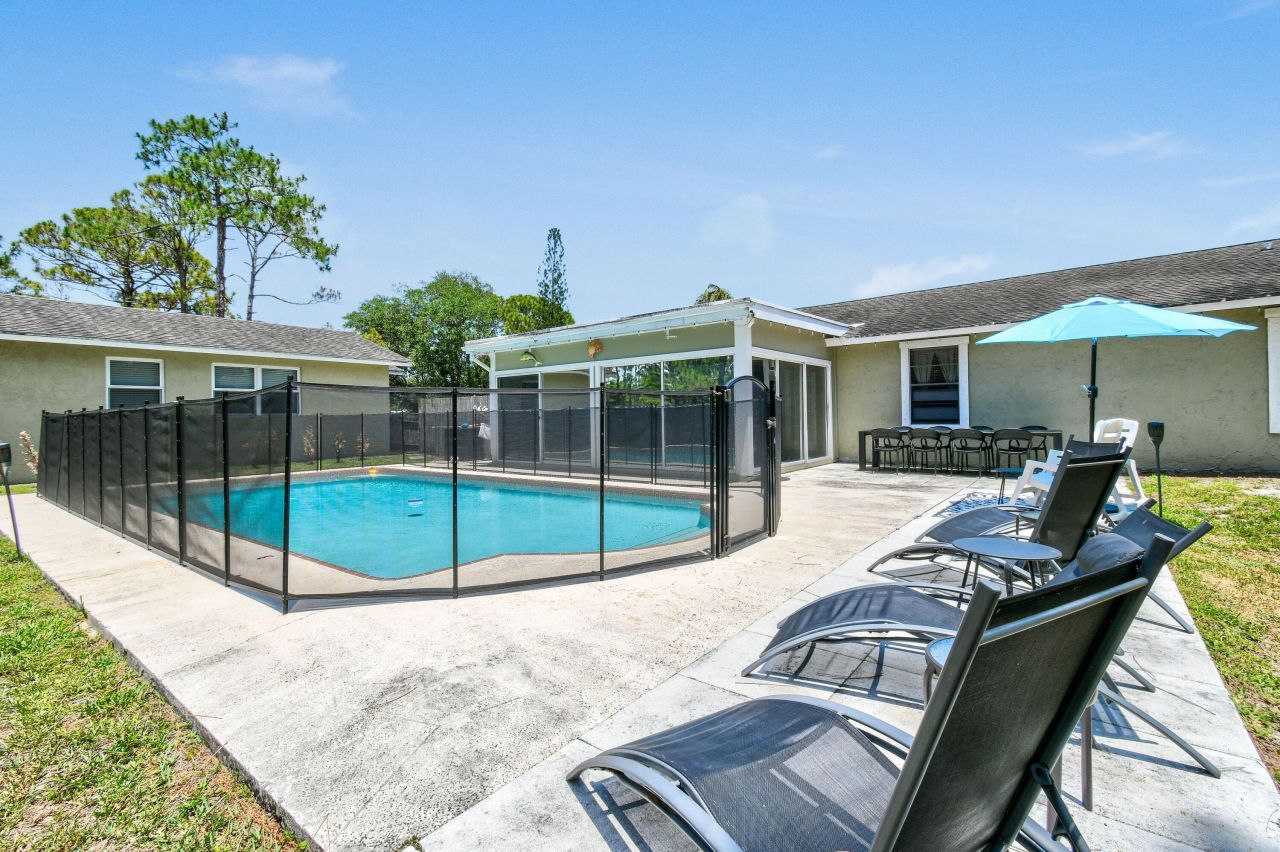 15739 N 75th Way N, Palm Beach Gardens, FL 33418 Photo