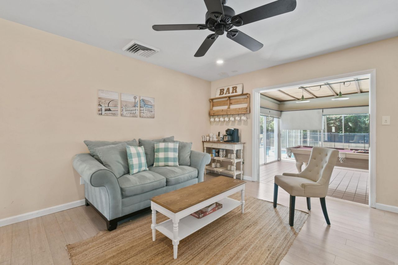 15739 N 75th Way N, Palm Beach Gardens, FL 33418 Photo