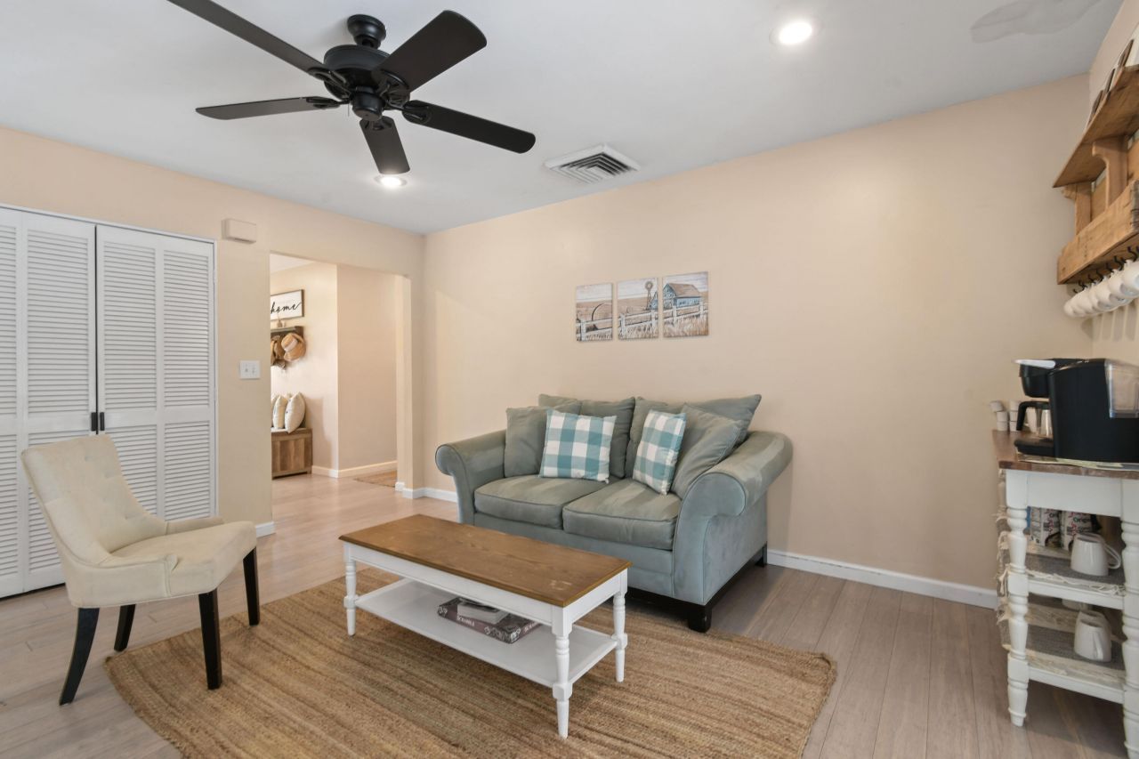 15739 N 75th Way N, Palm Beach Gardens, FL 33418 Photo