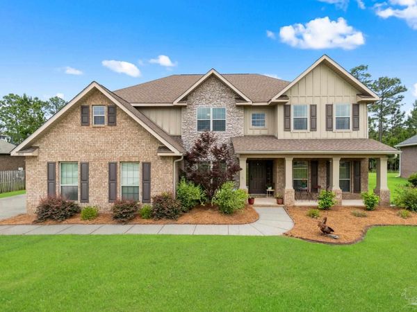 8835 Salt Grass Dr, Pensacola, FL 32526