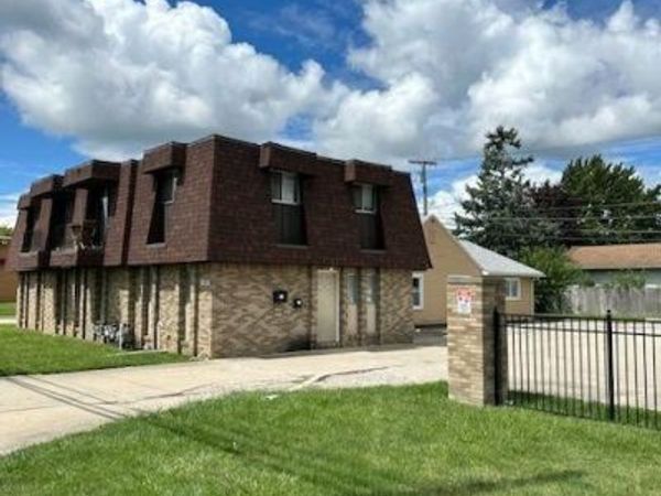 1724 S CUSTER Road, Monroe, MI 48161