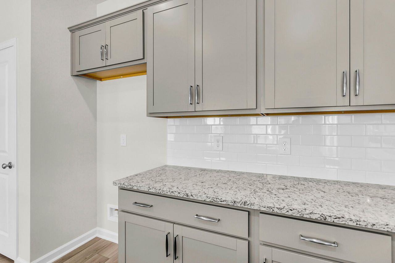 1001 Par Three Court Photo 4