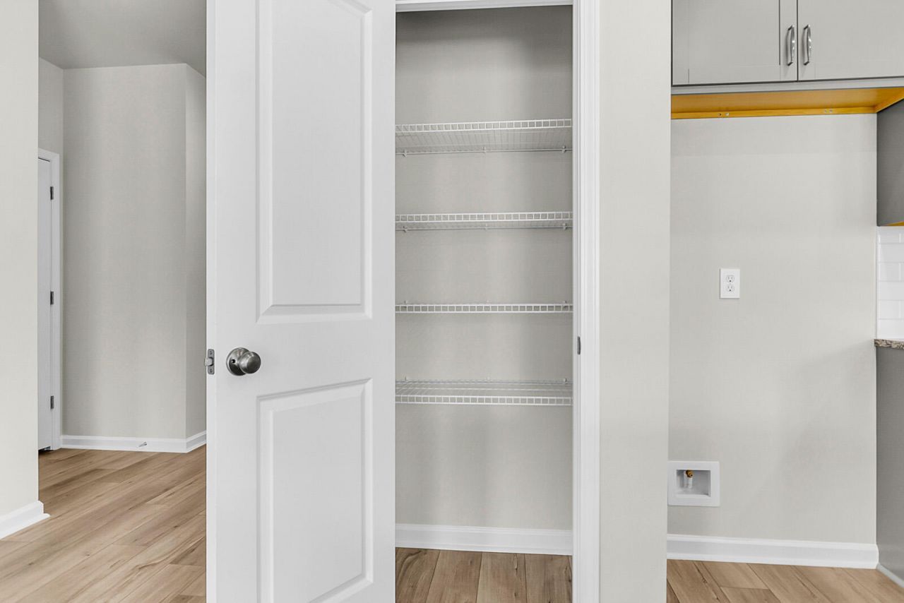 1001 Par Three Court Photo 7