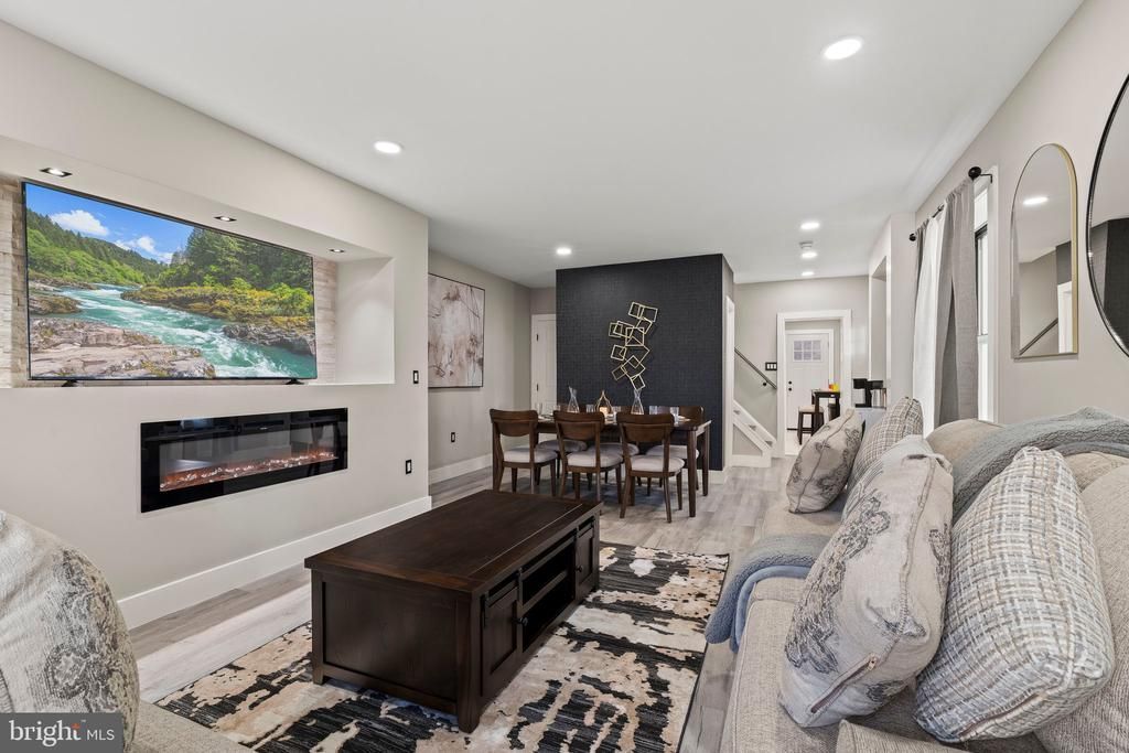 124 W MASTER STREET, PHILADELPHIA, PA 19122