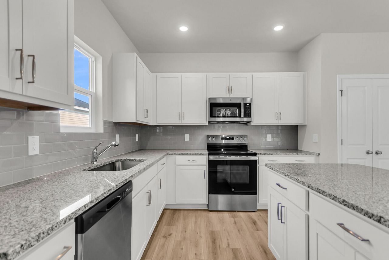 1915 Deercreek Drive Photo 6