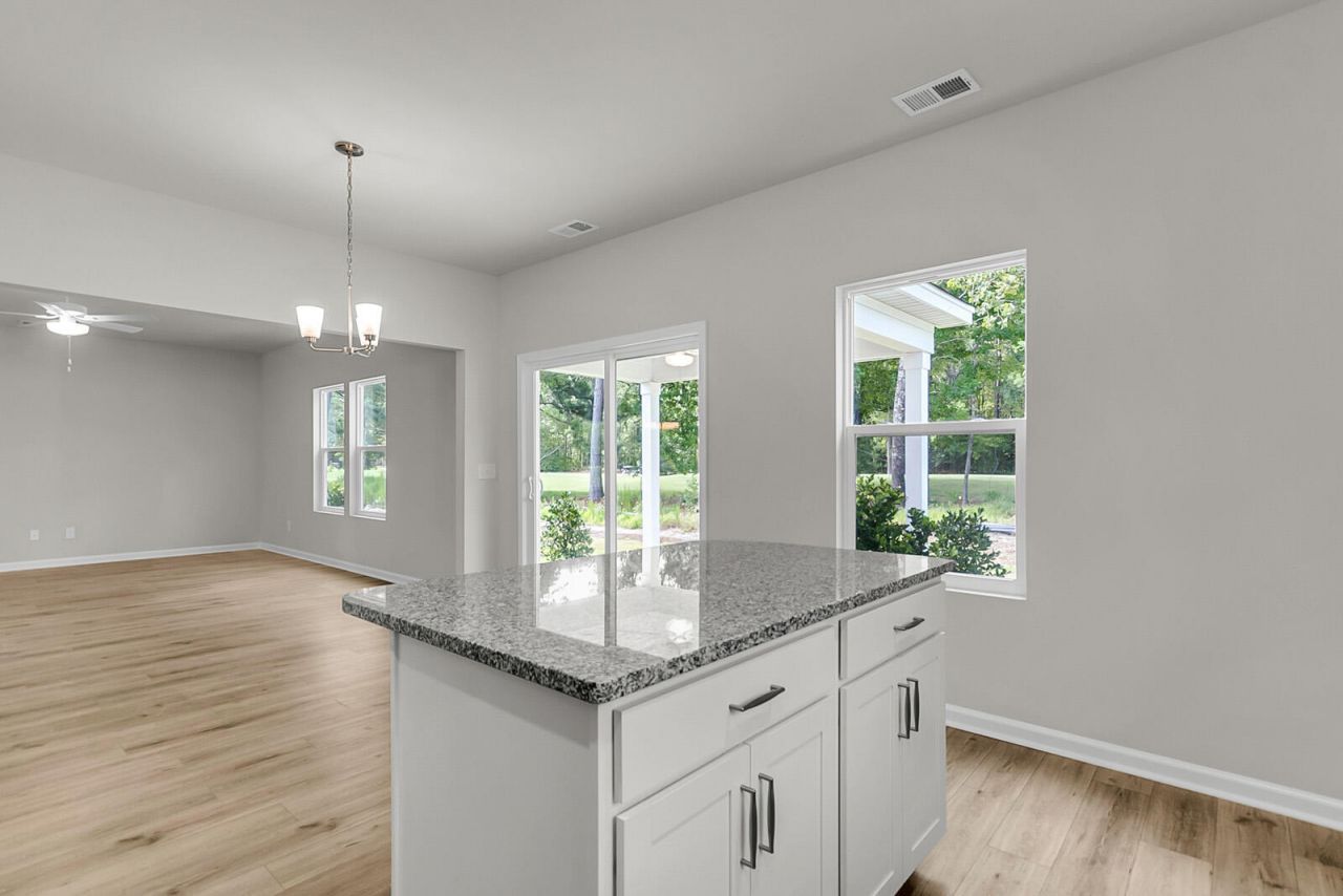 1915 Deercreek Drive Photo 8