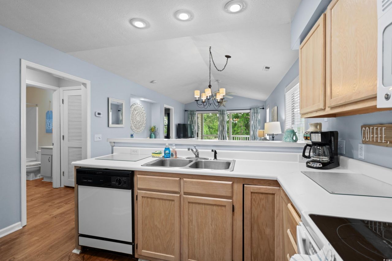 453 Red River Ct. Photo 11