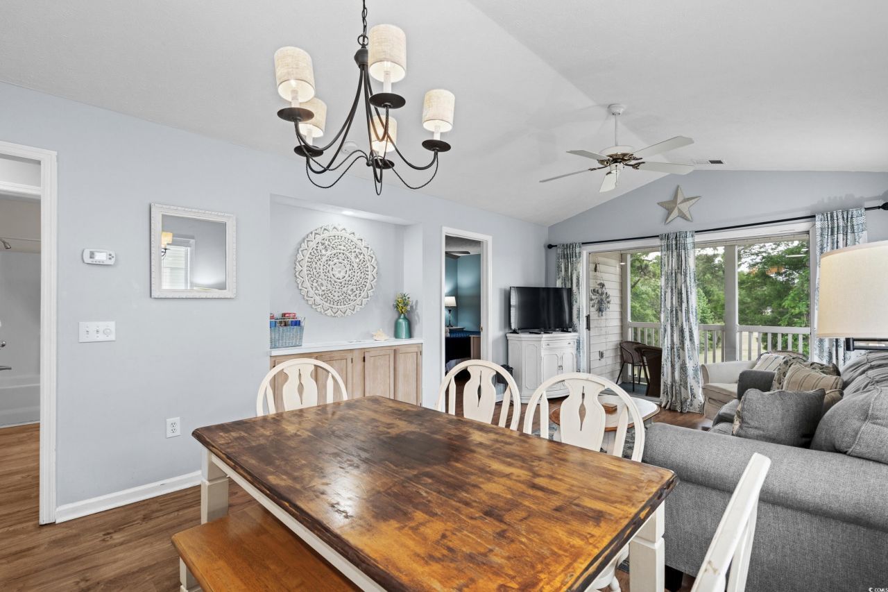 453 Red River Ct. Photo 17