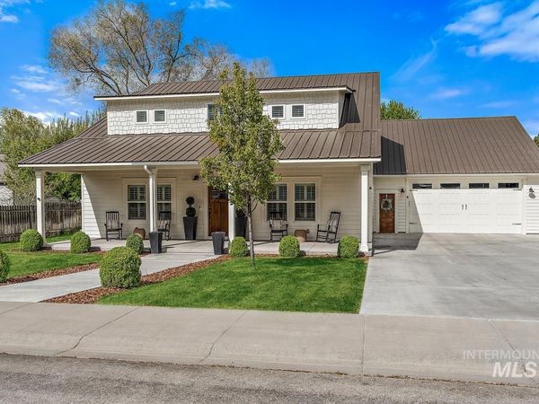 841 NE Sand Pebbles, Mountain Home, ID 83647