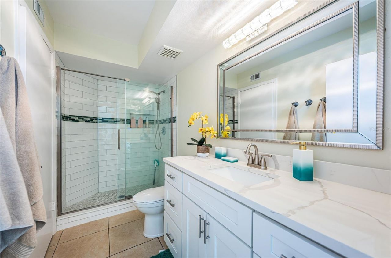 6081 Bahia Del Mar Circle, Unit 456, Saint Petersburg, FL 33715 Photo