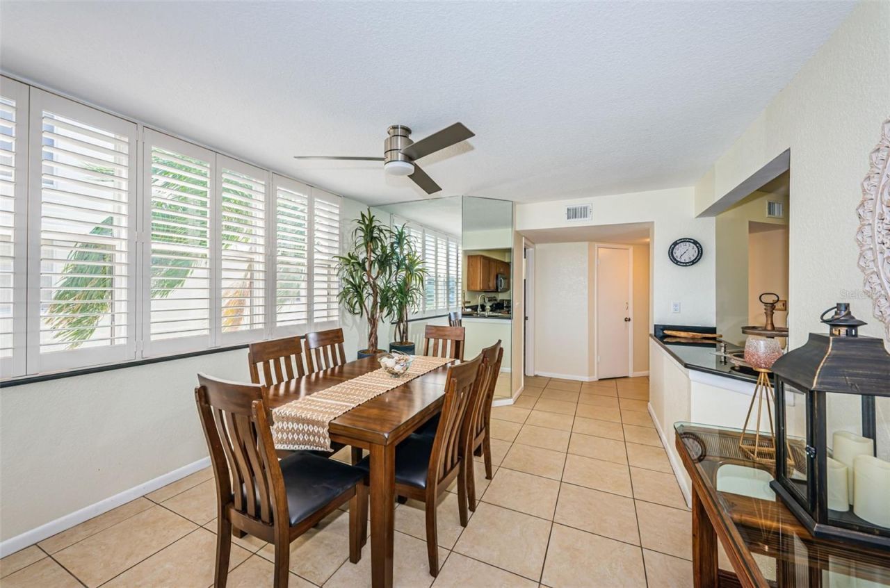 6081 Bahia Del Mar Circle, Unit 456, Saint Petersburg, FL 33715 Photo