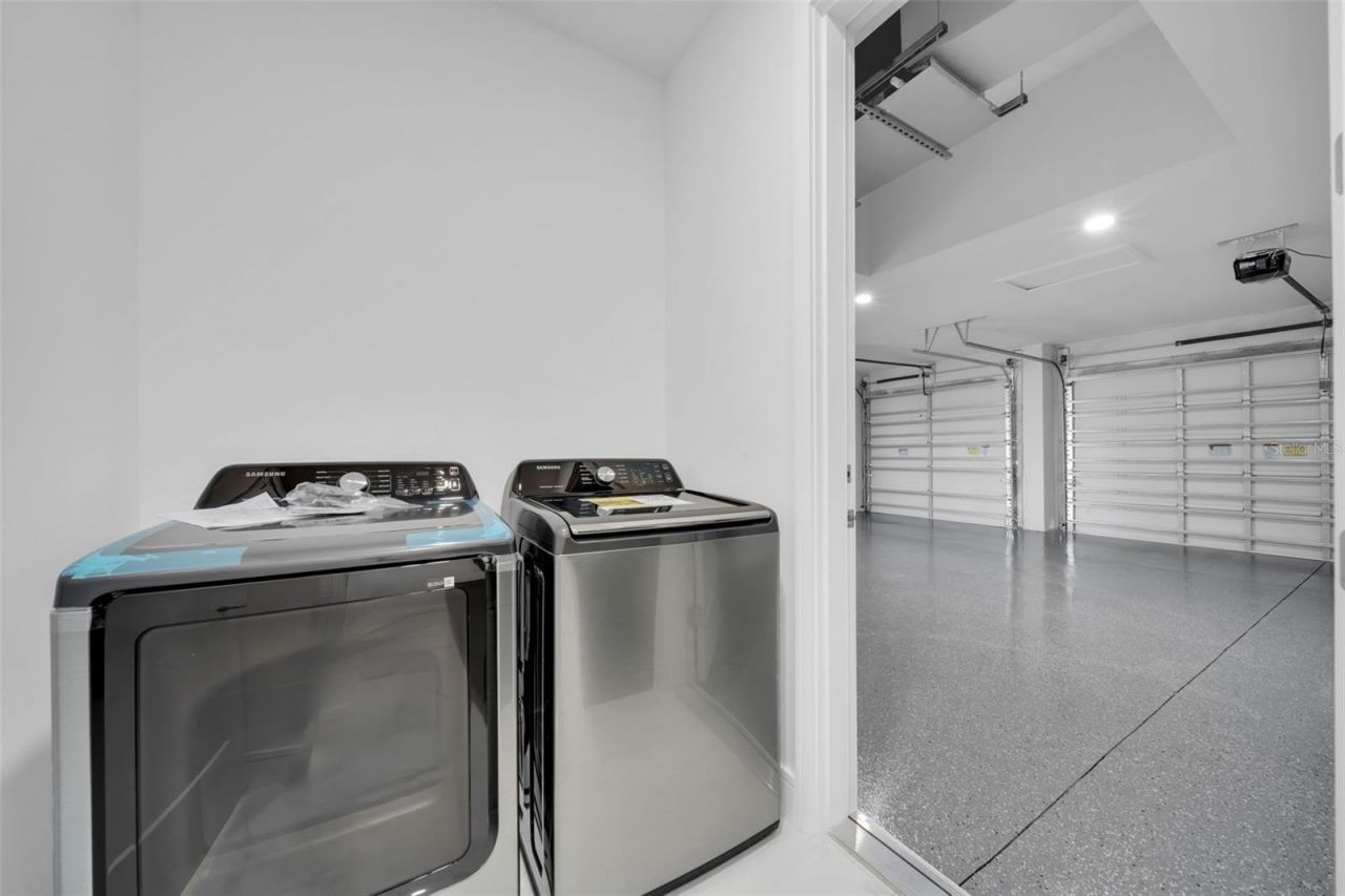 2813 NW 41st Avenue, Cape Coral, FL 33993 Photo