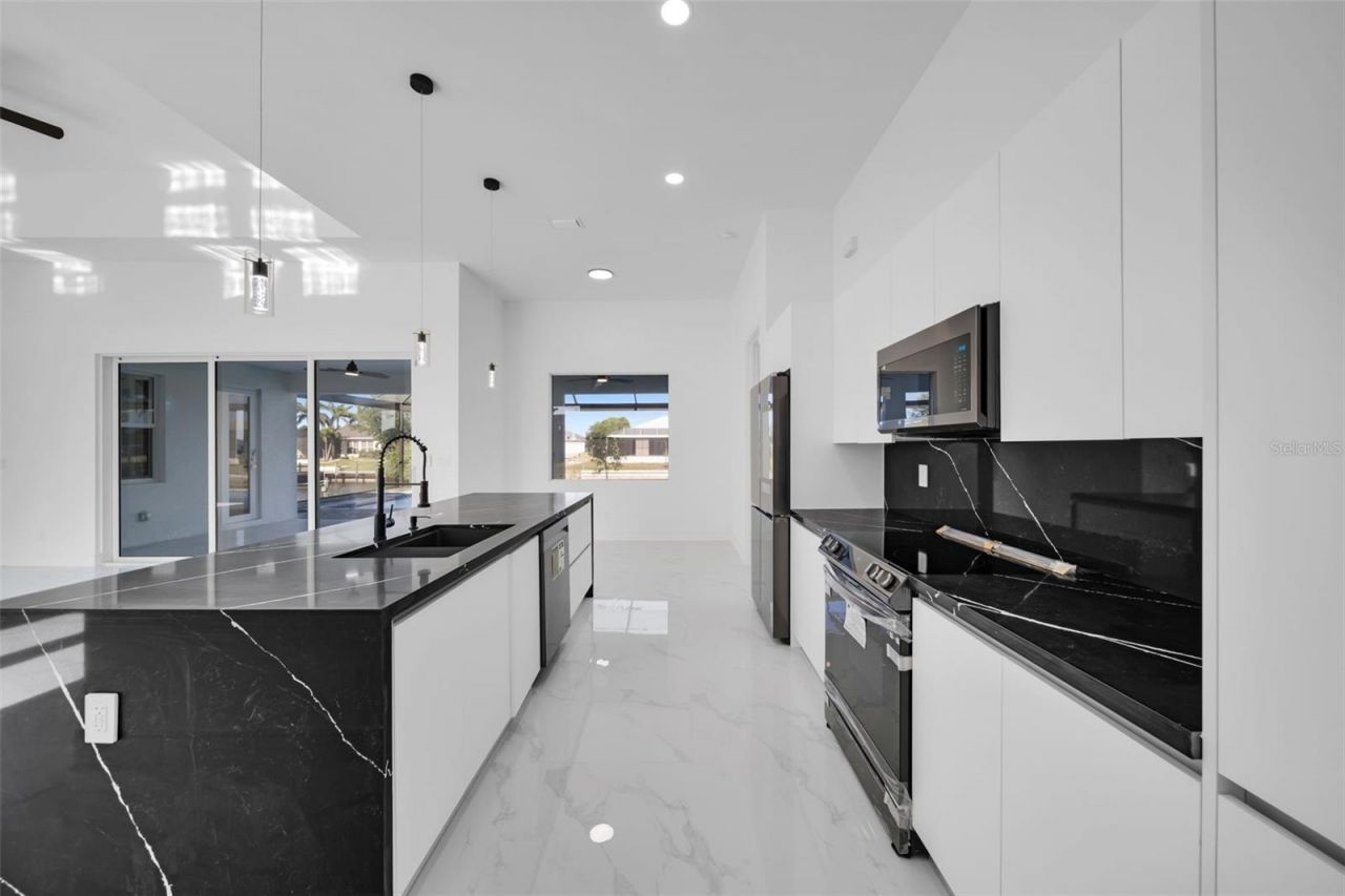 1234 NW 36th Avenue, Cape Coral, FL 33993 Photo