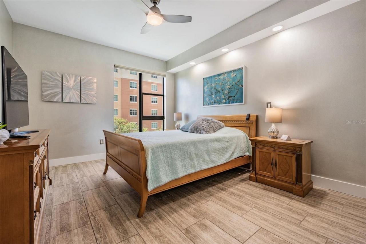 199 Dali Boulevard, Unit 403, Saint Petersburg, FL 33701 Photo