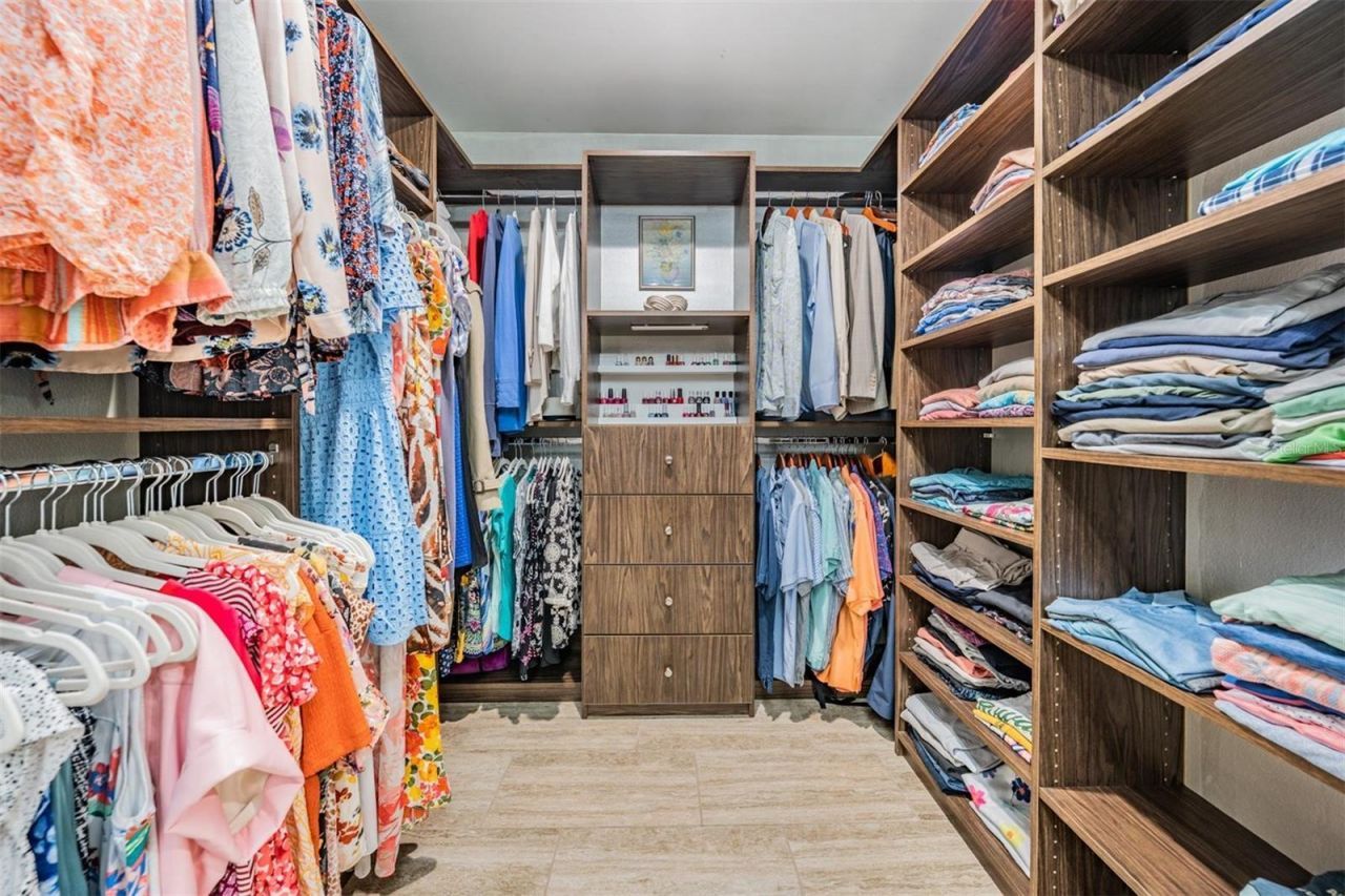 199 Dali Boulevard, Unit 403, Saint Petersburg, FL 33701 Photo