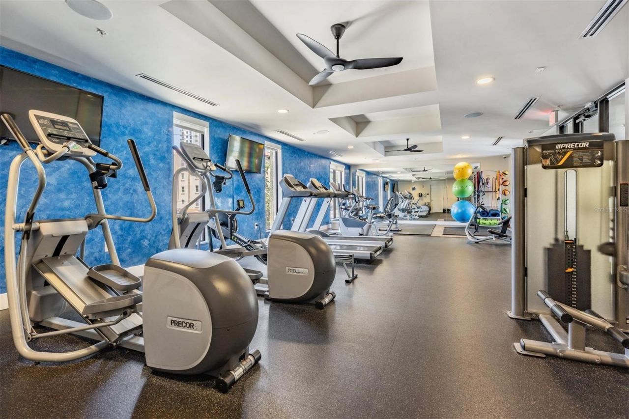 199 Dali Boulevard, Unit 403, Saint Petersburg, FL 33701 Photo