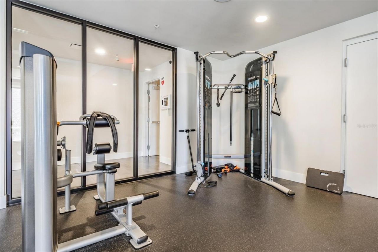 199 Dali Boulevard, Unit 403, Saint Petersburg, FL 33701 Photo