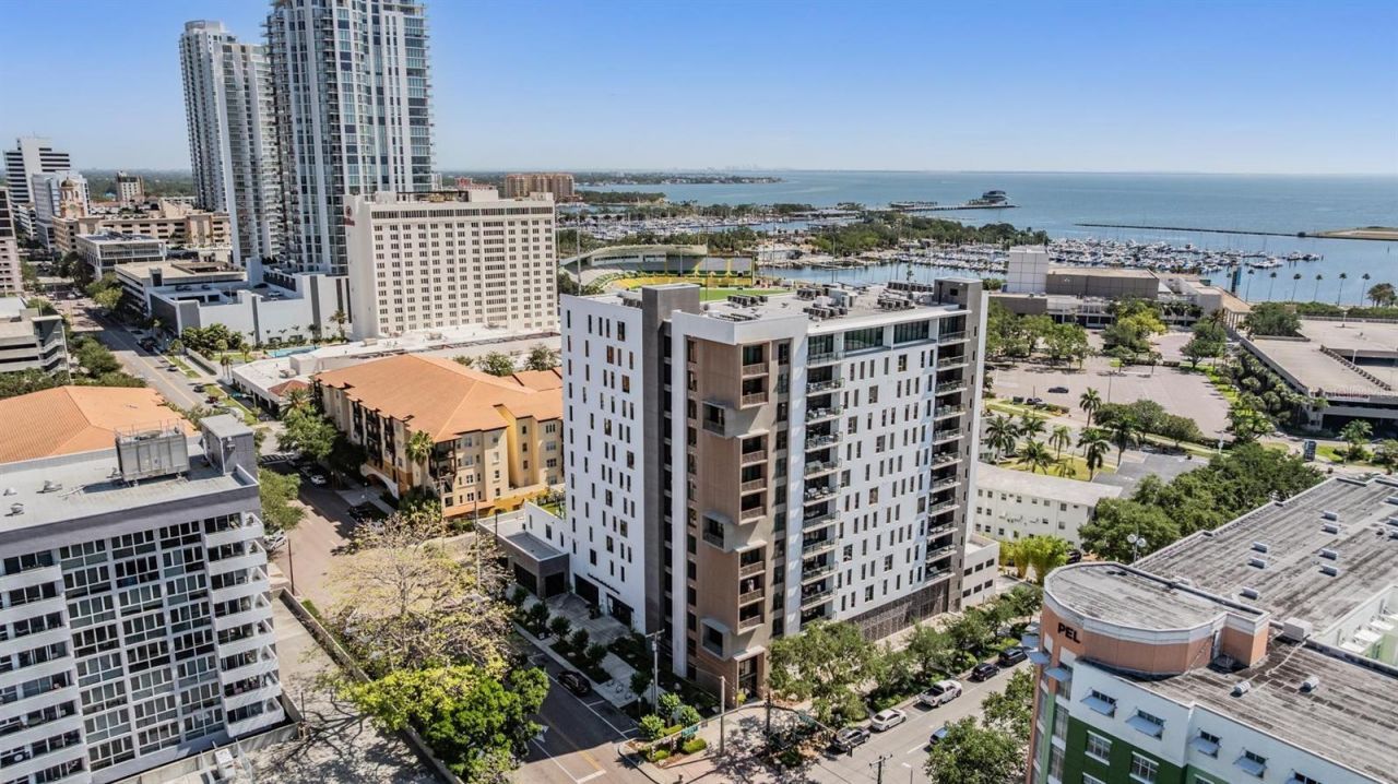 199 Dali Boulevard, Unit 403, Saint Petersburg, FL 33701 Photo