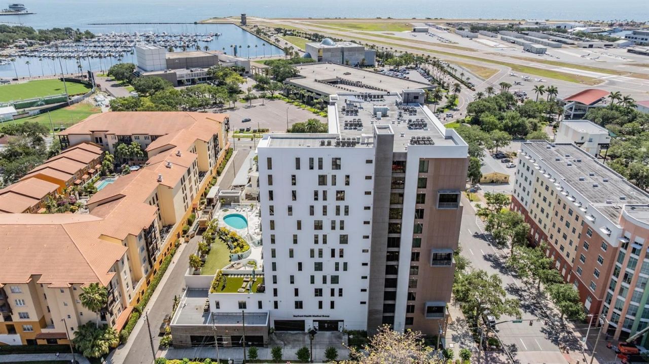 199 Dali Boulevard, Unit 403, Saint Petersburg, FL 33701 Photo