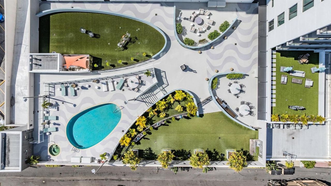 199 Dali Boulevard, Unit 403, Saint Petersburg, FL 33701 Photo