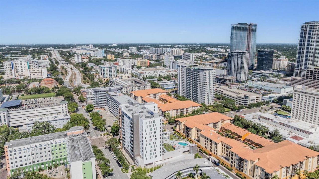 199 Dali Boulevard, Unit 403, Saint Petersburg, FL 33701 Photo