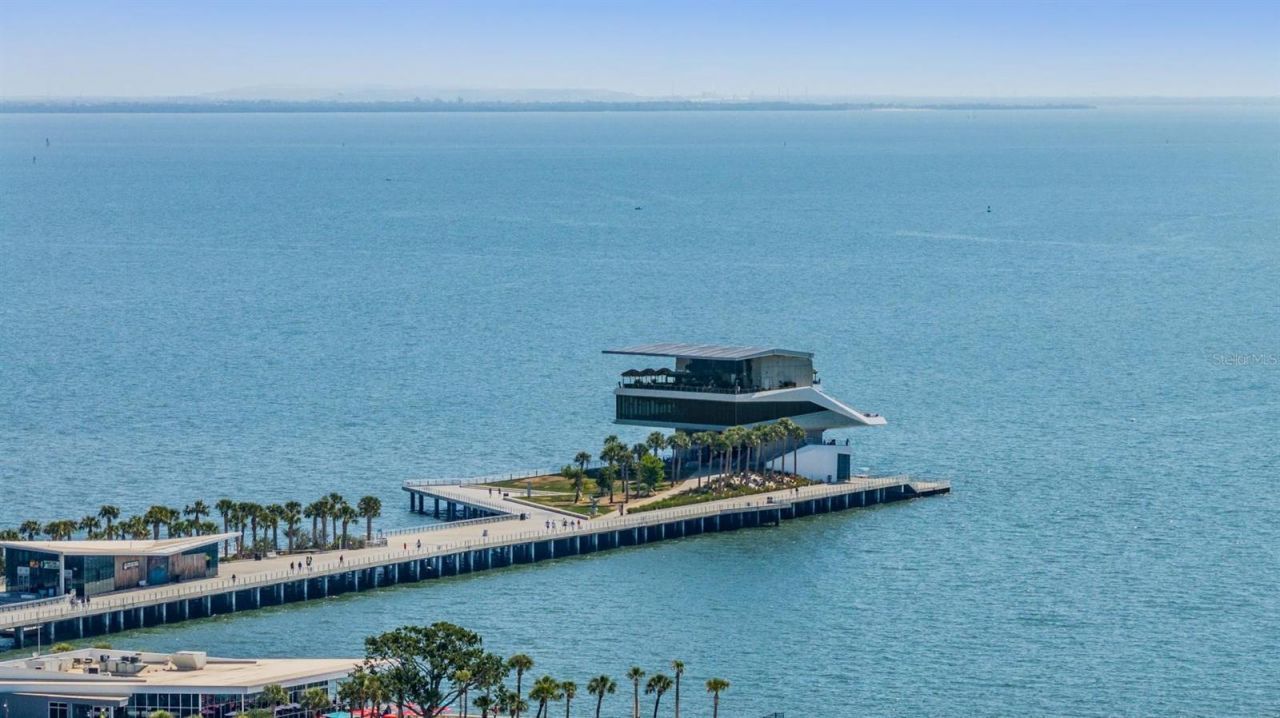 199 Dali Boulevard, Unit 403, Saint Petersburg, FL 33701 Photo