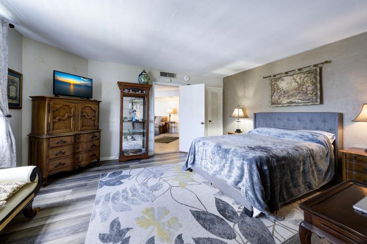 3800 Washington Road, Unit 1002, West Palm Beach, FL 33405 Photo