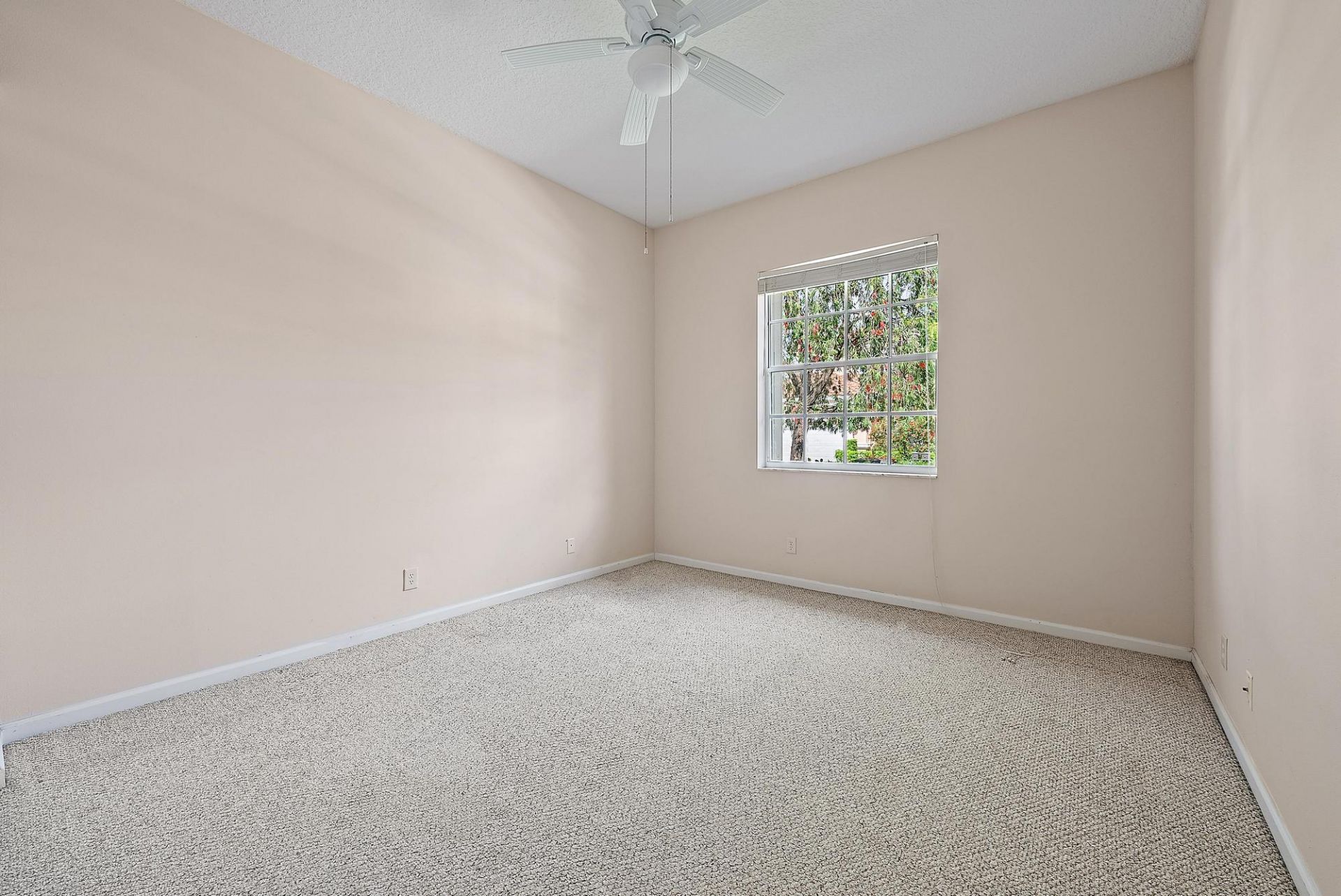 8150 Sandpiper Way, West Palm Beach, FL 33412 Photo