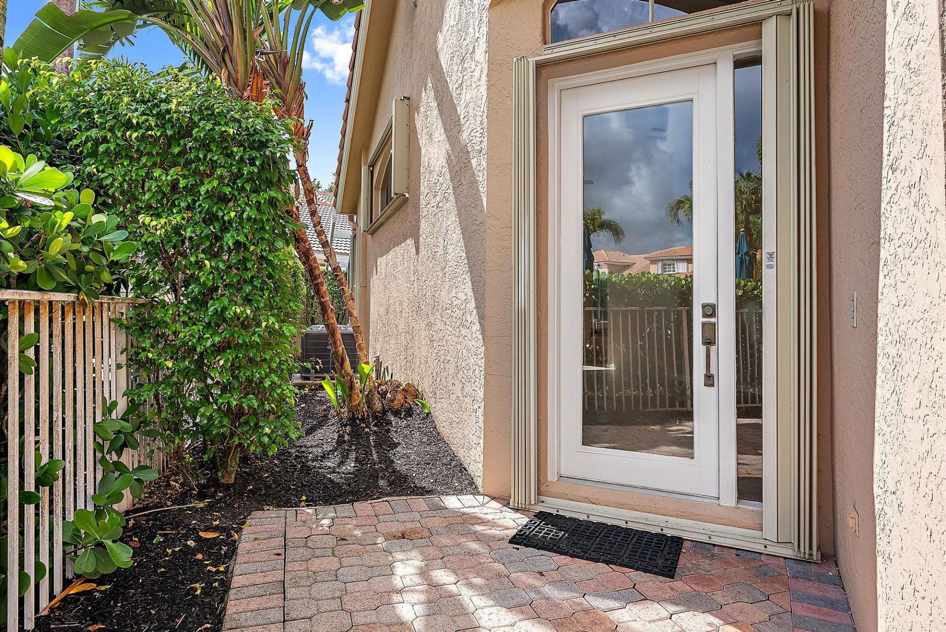 8150 Sandpiper Way, West Palm Beach, FL 33412 Photo