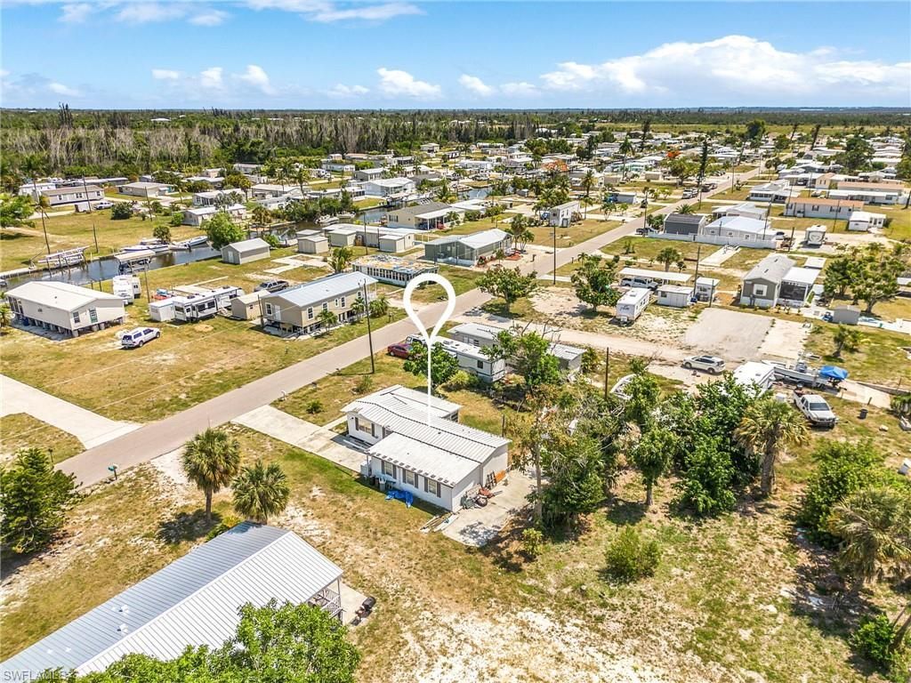 5099 Flamingo Dr, Saint James City, FL 33956 Photo