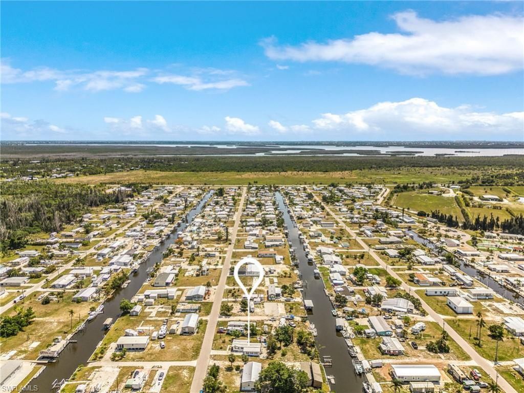 5099 Flamingo Dr, Saint James City, FL 33956 Photo