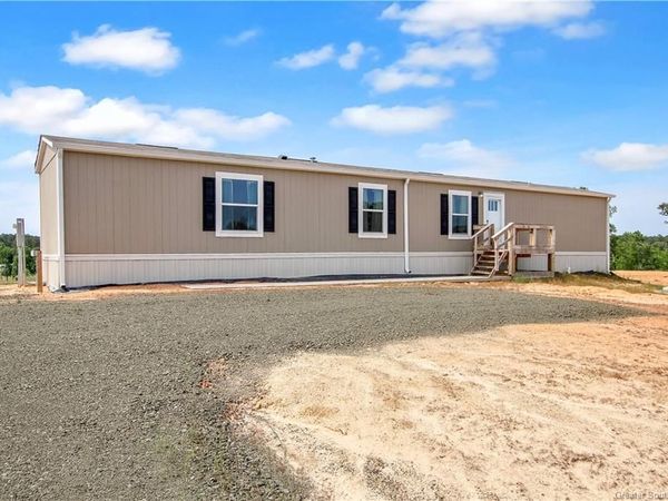 49 Mo Po Ln, Florien, LA 71429