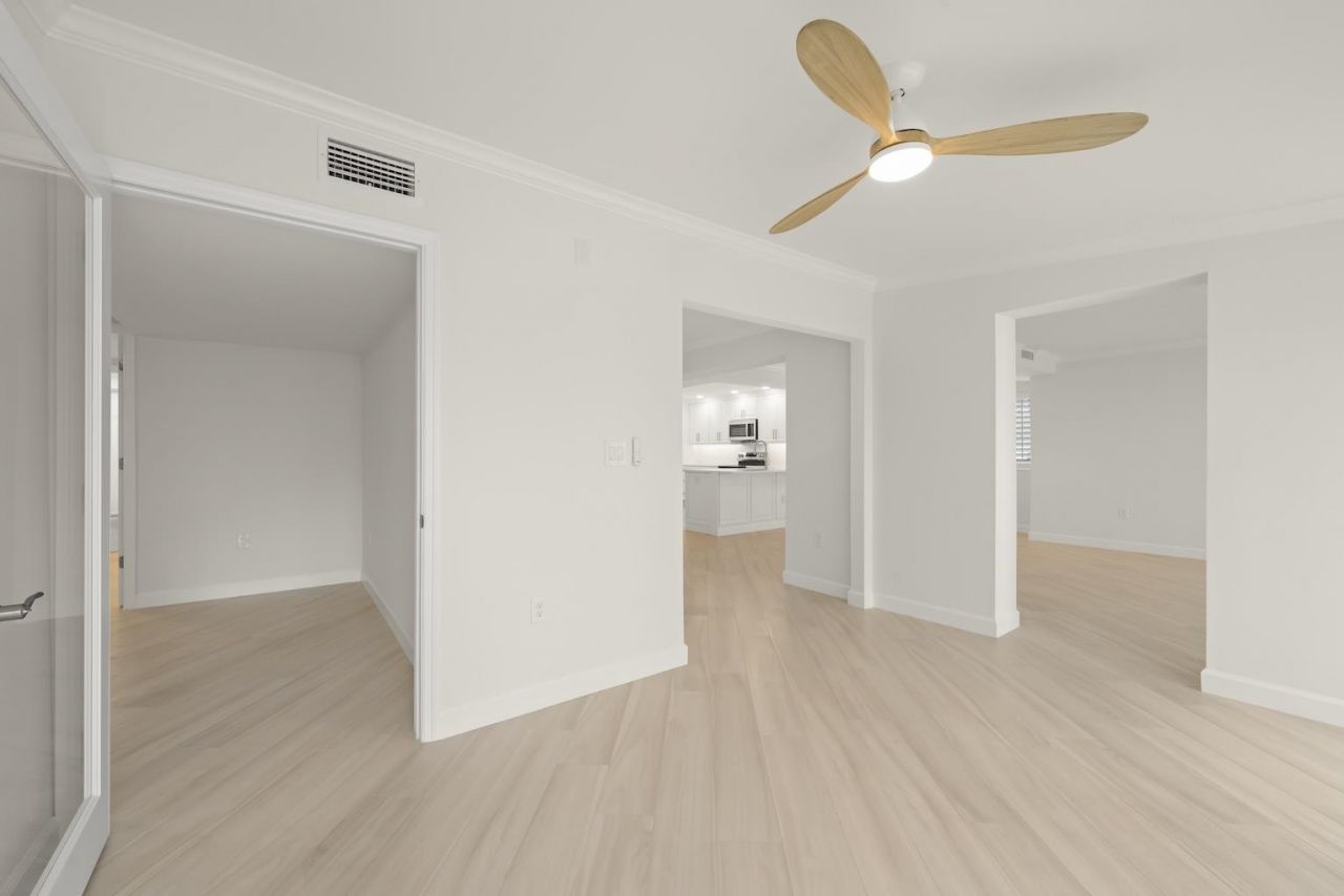 200 Periwinkle Way, Unit 111, Sanibel, FL 33957 Photo