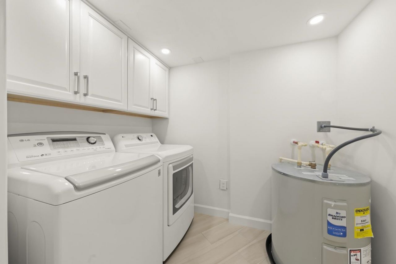 200 Periwinkle Way, Unit 111, Sanibel, FL 33957 Photo