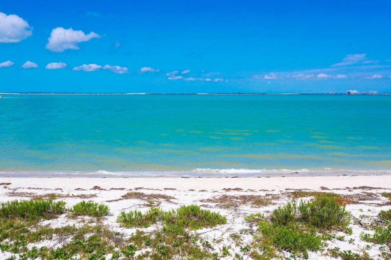 200 Periwinkle Way, Unit 111, Sanibel, FL 33957 Photo