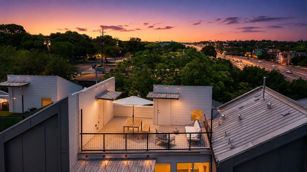 1500 Summit St, Unit 5, Austin, TX 78741 Main Photo