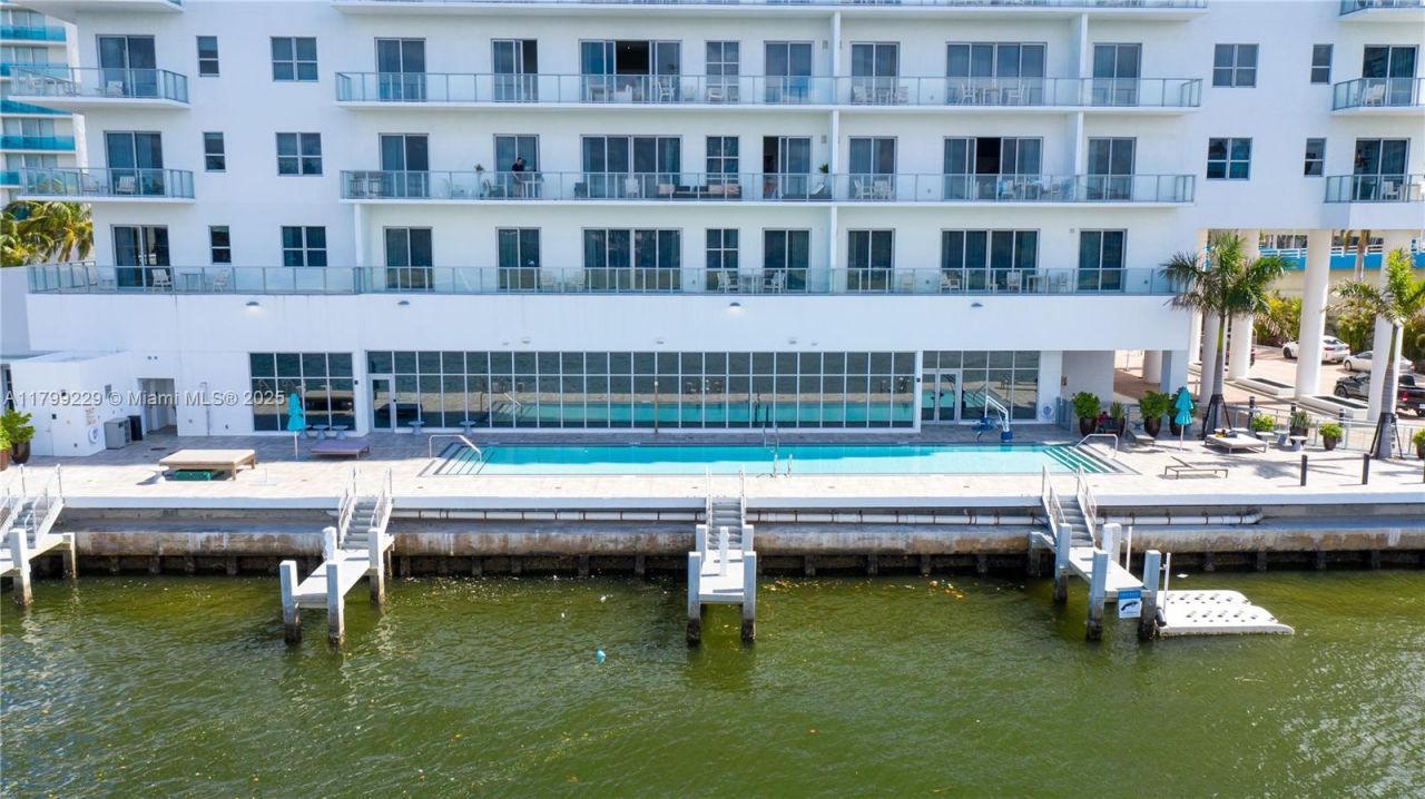 4010 S Ocean Dr, Unit CU-1, Hollywood, FL 33019 Photo