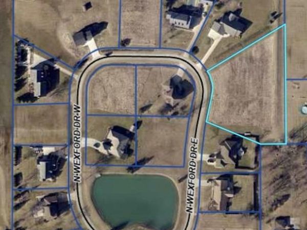 141 N Wexford Drive, Oak Harbor, OH 43449