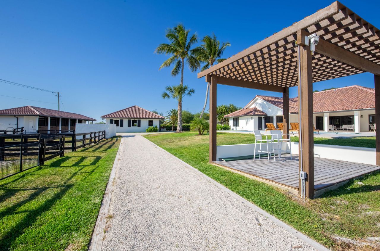 2184 Appaloosa Trail, Wellington, FL 33414 Photo