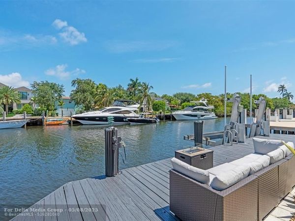 1749 SE 9th Street, Fort Lauderdale, FL 33316