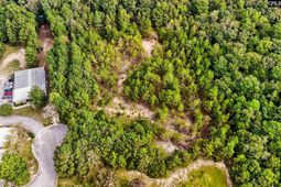 184 Lott Court photo 4